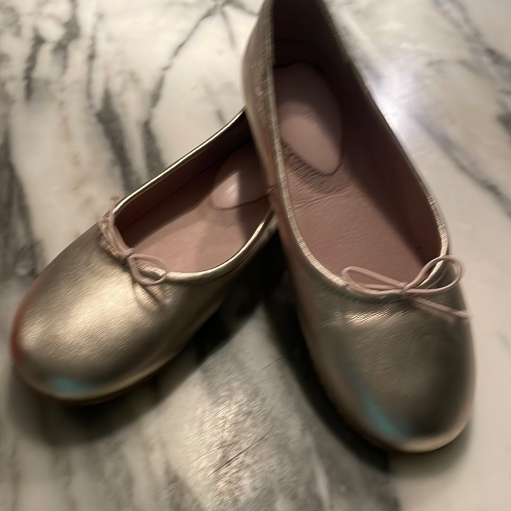Chasing fireflies gold flats